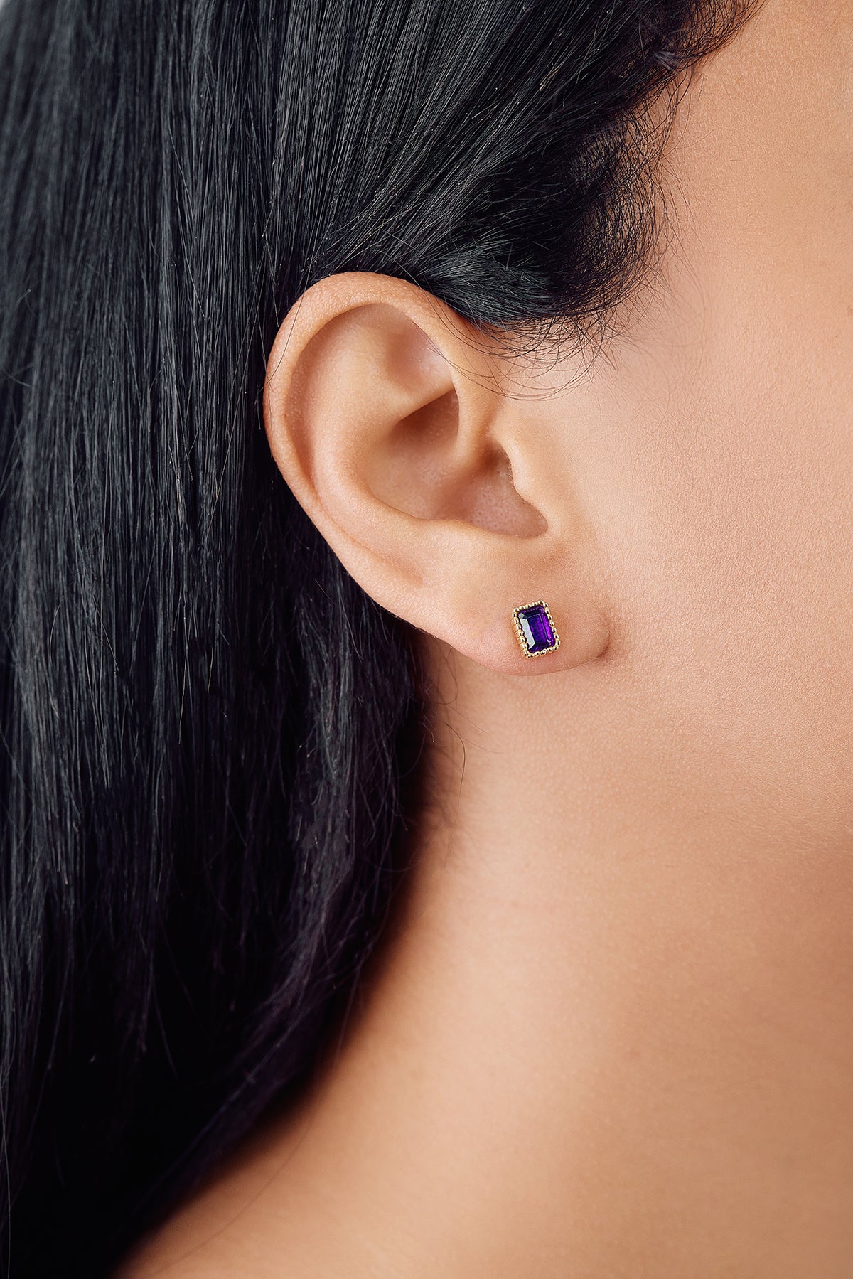 Emerald Cut Purple Stud Earrings in 18K Yellow Gold