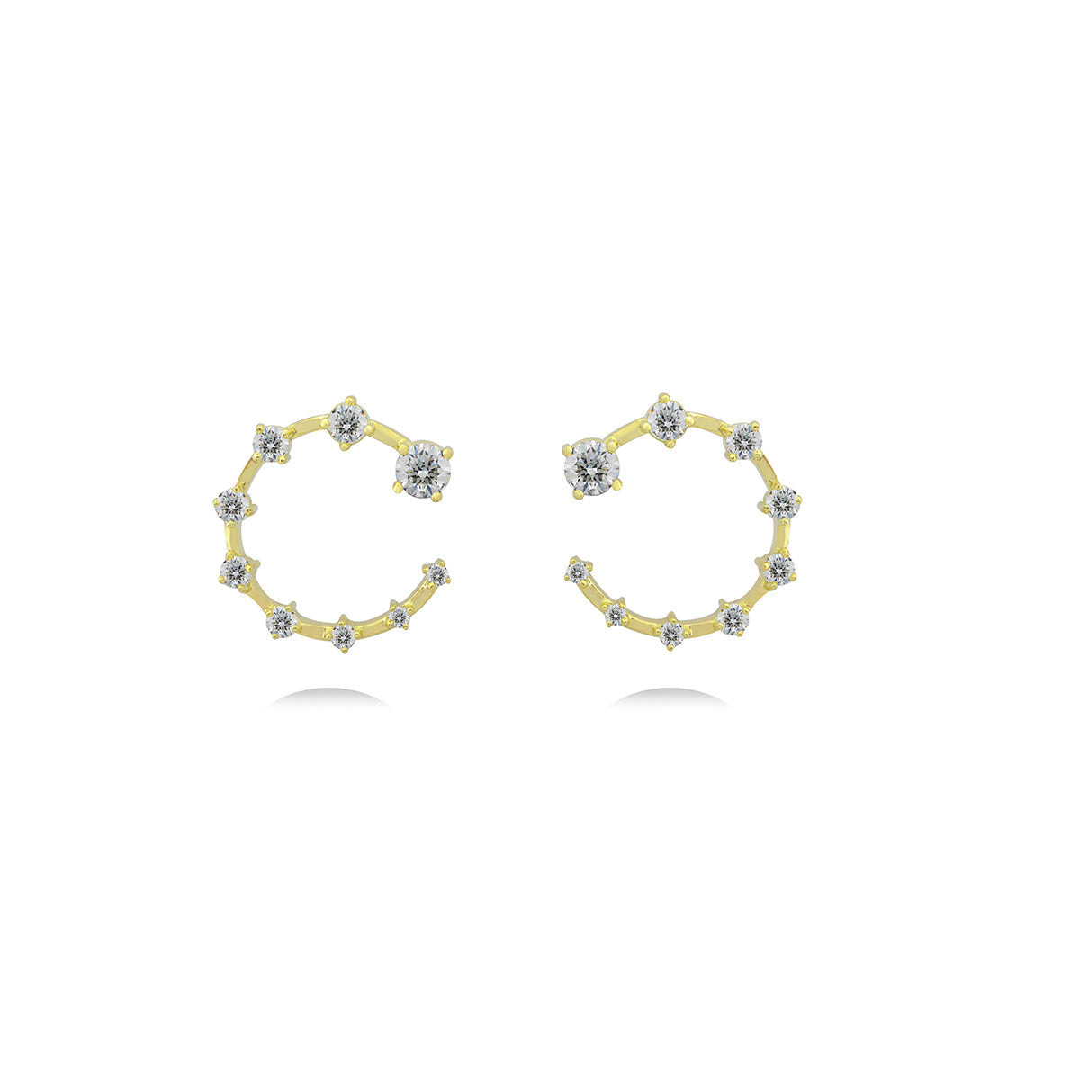 Circle Diamond Earrings in 18K Gold