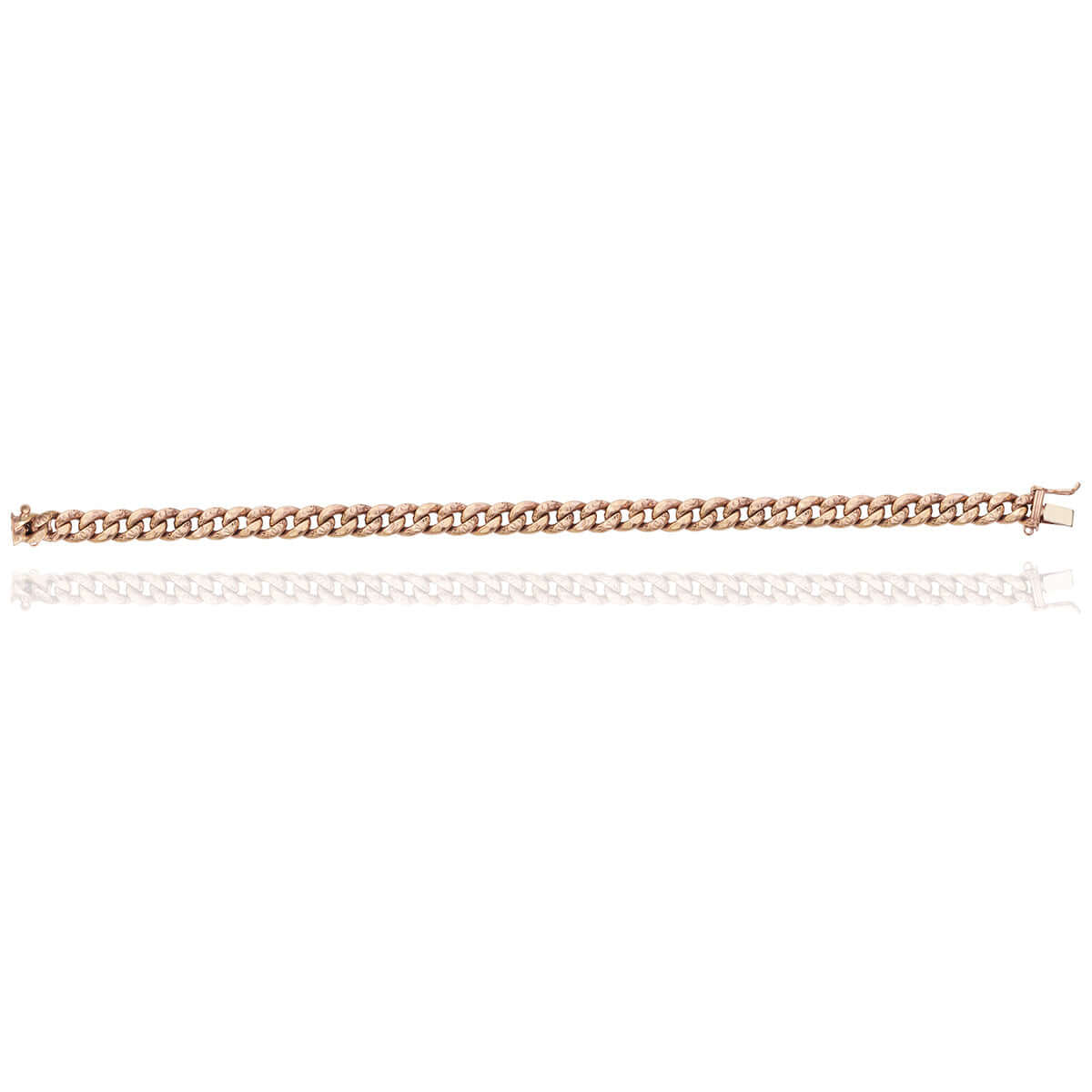 Luxury Luster: 18K Cuban Link Gold Bracelet