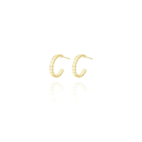 huggies earrings in 18k Yellow Gold